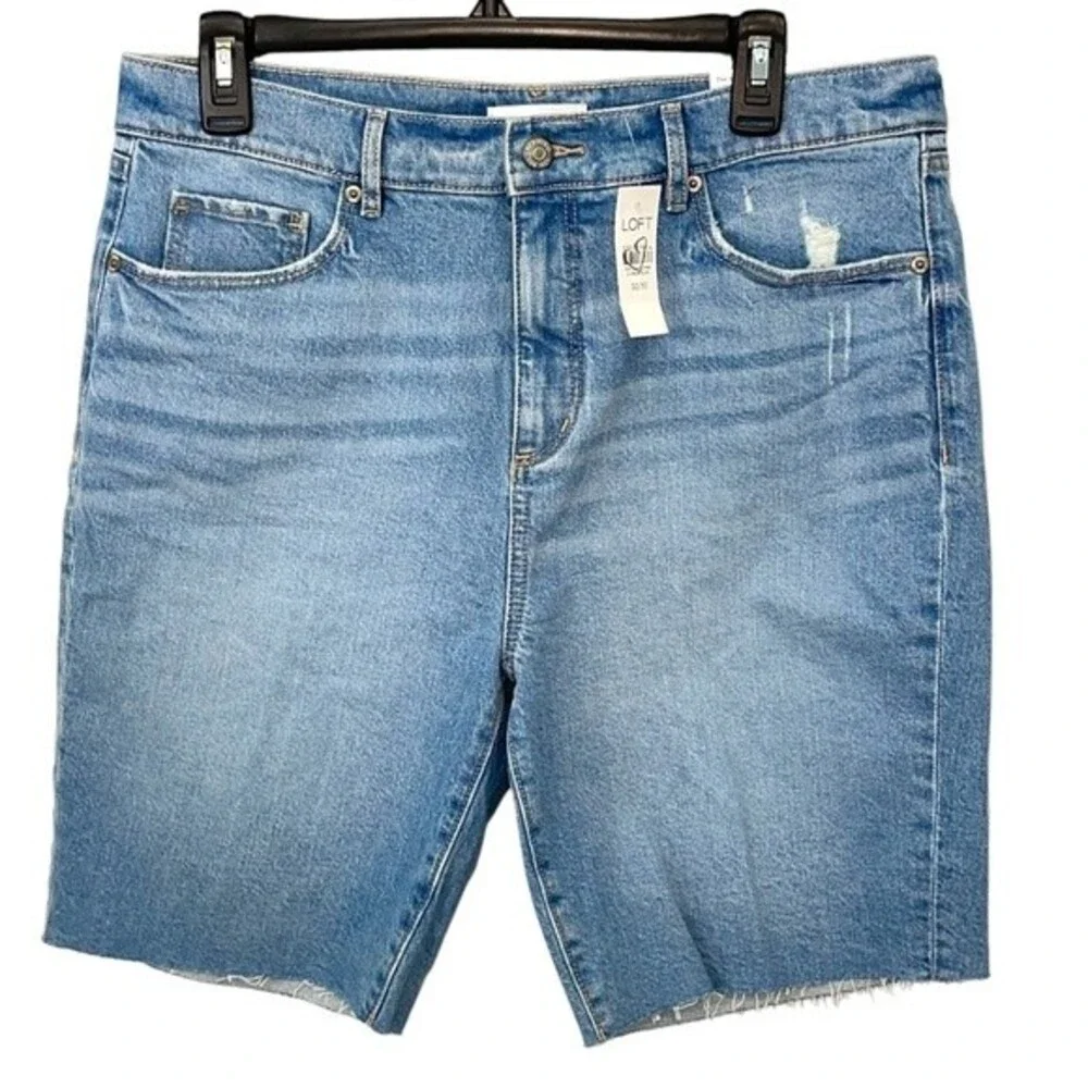 NWT Loft The Skinny Bermuda Denim Jean Shorts‎ Raw Hem Size 30